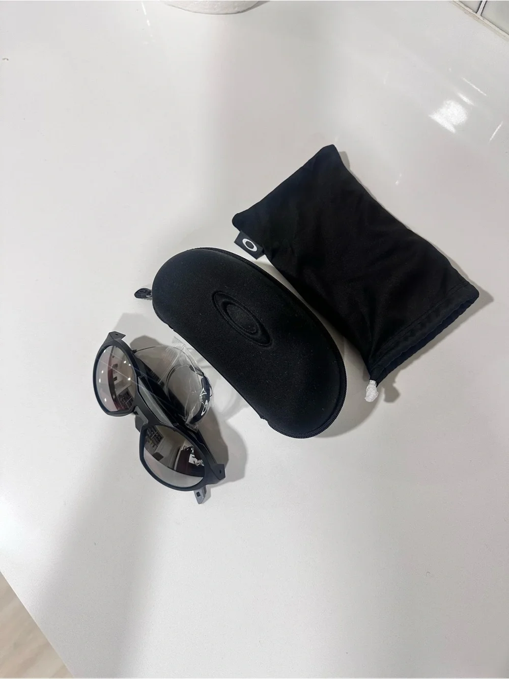 Oakley Clifden OO9440-56 Prizm Deep Water Polarized Black New